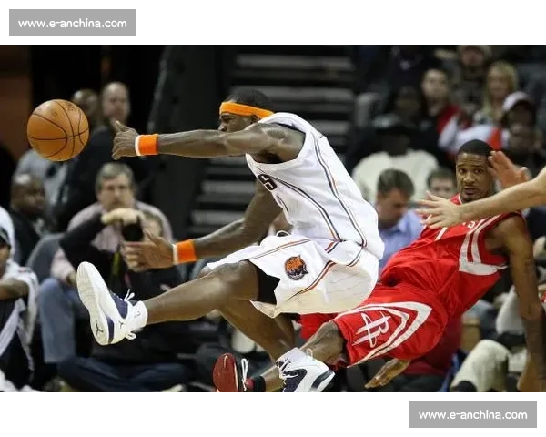 火箭队与山猫队激烈对决 全程直播精彩瞬间不容错过