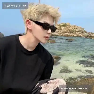鲁羿嵩